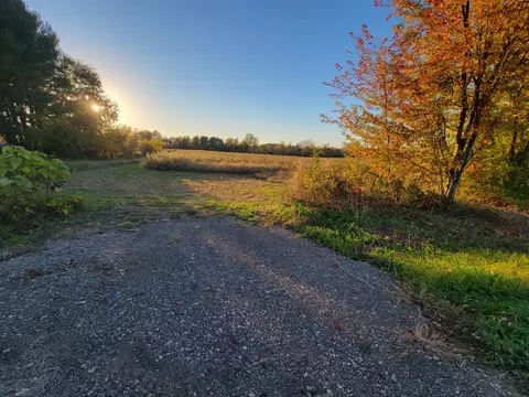 6 Acres Old Pipestone Rd, Eau Claire, MI 49111