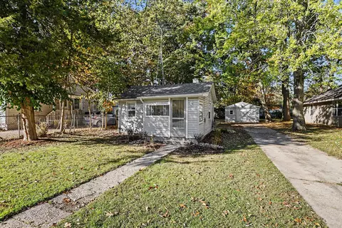 2320 Hazel Ave, Kalamazoo, MI 49008