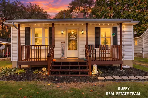 2280 Madalene Ave, Muskegon, MI 49442