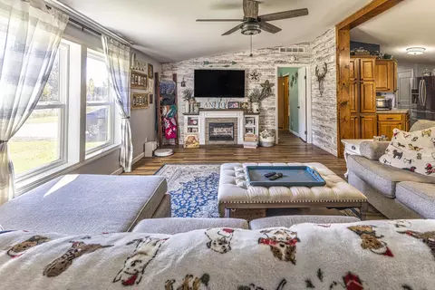 Living - 724 St Helen Rd S, Saint Helen, MI 48656 photo 4 of 4