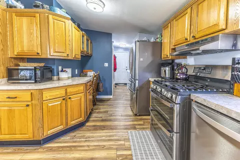 Entry Way - 724 St Helen Rd S, Saint Helen, MI 48656 photo 2 of 5