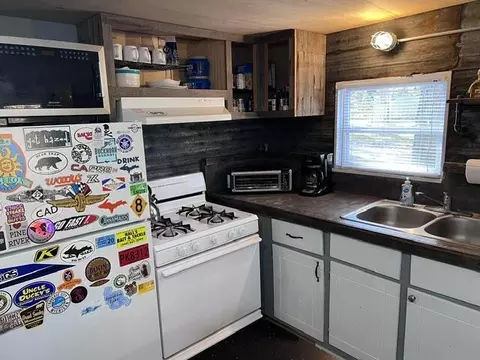 Kitchen - 7551 No 1 12 Rd, Harrietta, MI 49638 photo 1 of 2