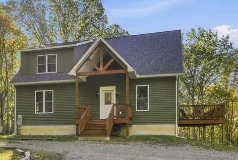 5888 Daniel Boone Trl, Berrien Springs, MI 49103