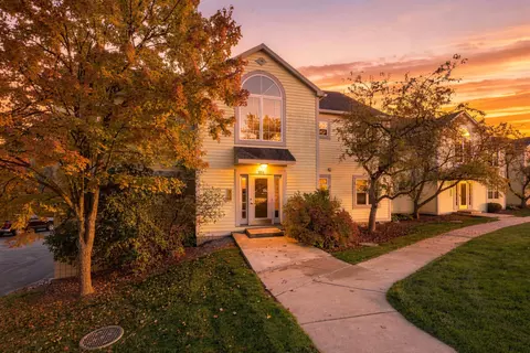 2211 S Huron Pkwy #4, Ann Arbor, MI 48104