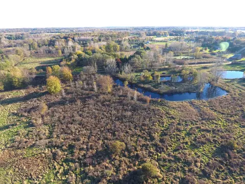7500 W Lange Rd, Fowlerville, MI 48836