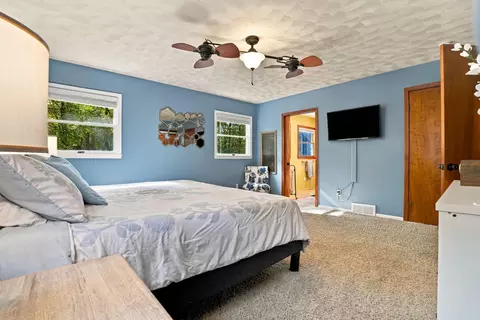 Bedroom - 6374 E Ave, Richland, MI 49083 photo 3 of 4