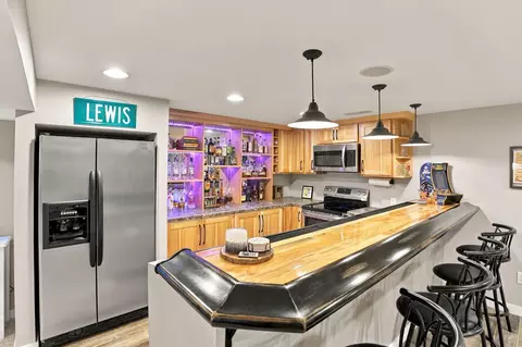 Kitchen - 6374 E Ave, Richland, MI 49083 photo 3 of 4