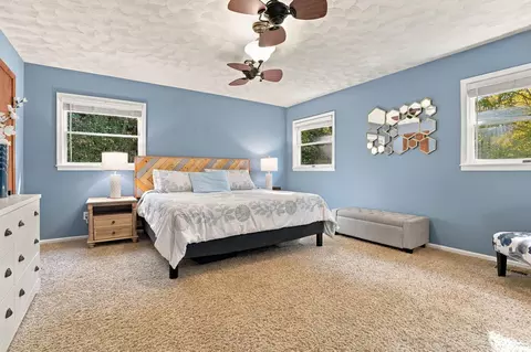 Bedroom - 6374 E Ave, Richland, MI 49083 photo 2 of 4