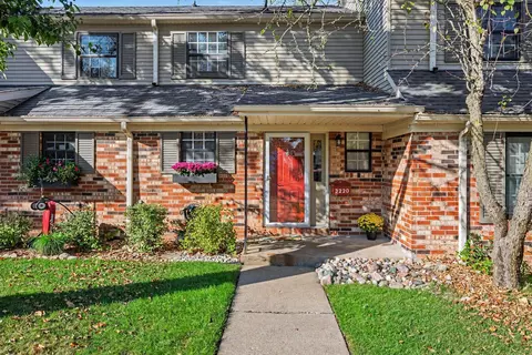 3220 Greenleaf Blvd, Kalamazoo, MI 49008