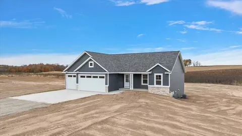 Exterior - 3239 144th Ave, Dorr, MI 49323 photo 2 of 7