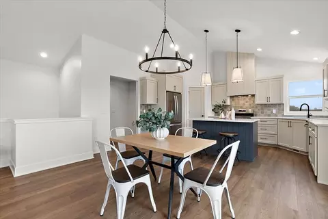 Dining - 3239 144th Ave, Dorr, MI 49323 photo 1 of 2