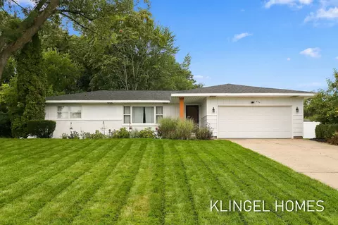695 Glenwood Ave, Muskegon, MI 49445