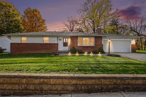 406 E Charles St, Hastings, MI 49058