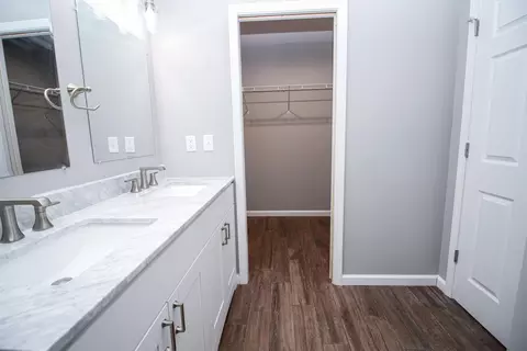 Bath - 58579 Ash Rd, Three Rivers, MI 49093 photo 1 of 6