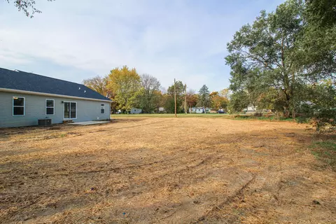 Exterior - 58579 Ash Rd, Three Rivers, MI 49093 photo 4 of 7