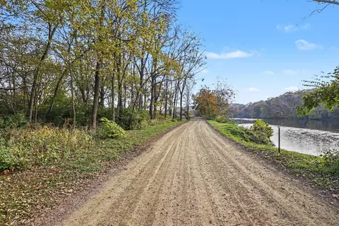 14687 E River Rd, Buchanan, MI 49107 photo 7