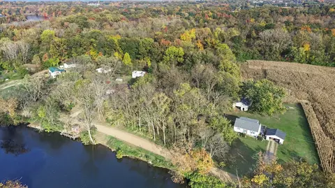 14687 E River Rd, Buchanan, MI 49107 photo 14