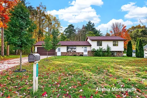3355 S Walker Rd, Muskegon, MI 49444
