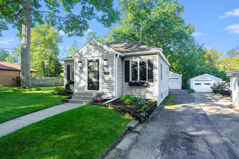 155 Holmdene Blvd NE, Grand Rapids, MI 49503
