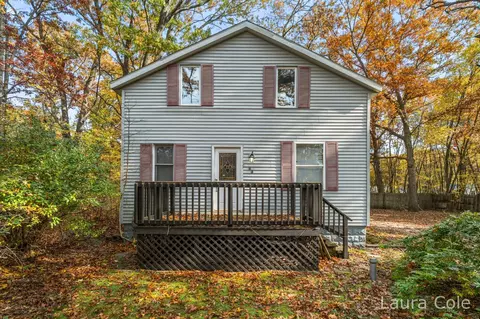 88 N Dangl Rd, Muskegon, MI 49442