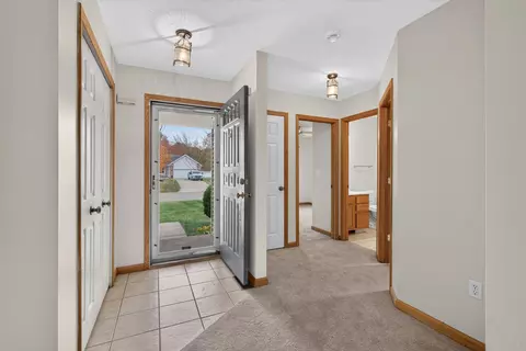 Entry Way - 5036 Marble St, Jackson, MI 49201 photo 1 of 1