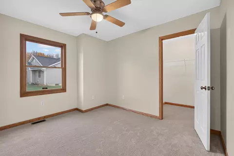 Bedroom - 5036 Marble St, Jackson, MI 49201 photo 7 of 7