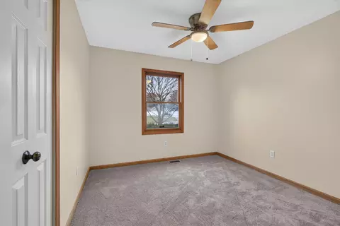 Bedroom - 5036 Marble St, Jackson, MI 49201 photo 4 of 7