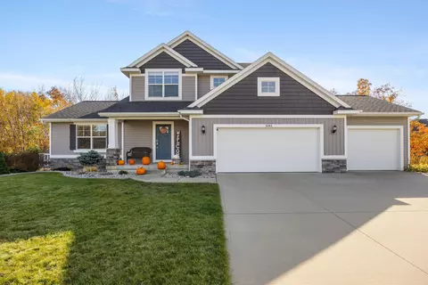 3364 Tearose Dr, Hudsonville, MI 49426