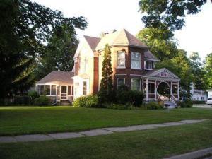 315 E York, Cassopolis, MI 49031 photo 2