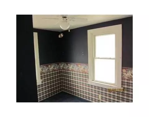 901 Smith, Monroe, MI 48161 photo 10
