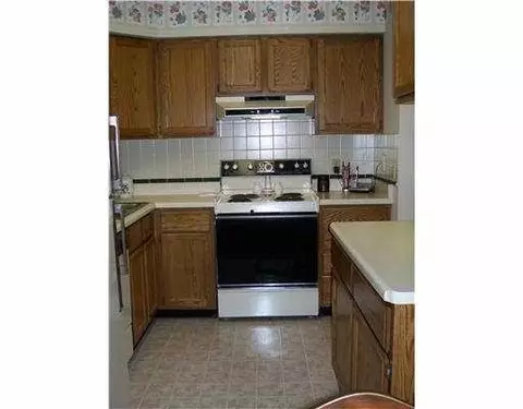 503 Echo Ct, Saline, MI 48176 photo 3