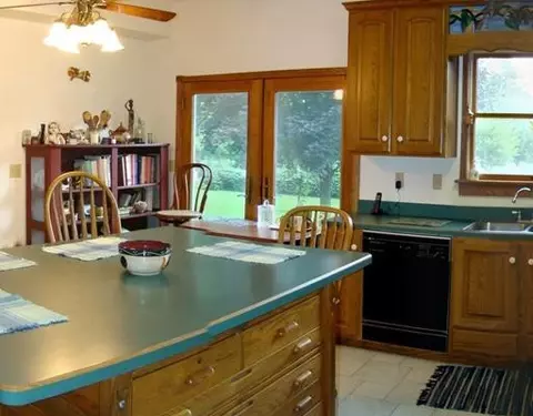 7540 Wooster, Jackson, MI 49201 photo 4