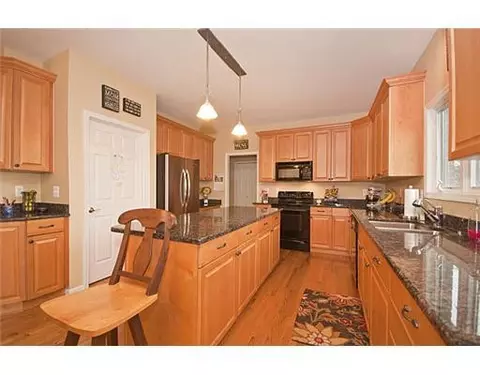 460 Derby Ct, Saline, MI 48176 photo 8