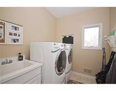 460 Derby Ct, Saline, MI 48176 photo 20