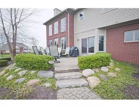 460 Derby Ct, Saline, MI 48176 photo 2
