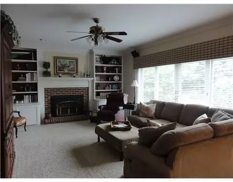 5847 Fox Run Dr, Saline, MI 48176 photo 10