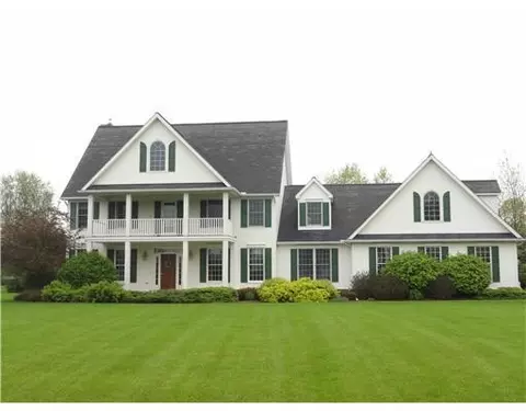 5847 Fox Run Dr, Saline, MI 48176 photo 1