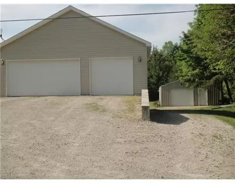 10901 Torrey, Willis, MI 48191 photo 3
