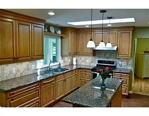 13972 E Macon, Saline, MI 48176 photo 2