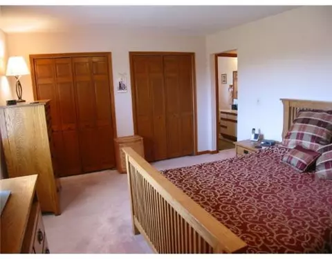 9083 Warner, Saline, MI 48176 photo 20