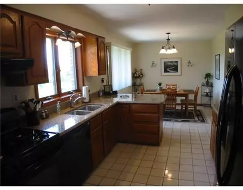 9083 Warner, Saline, MI 48176 photo 7