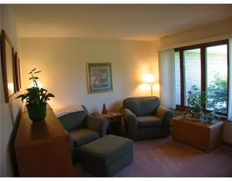 9083 Warner, Saline, MI 48176 photo 3