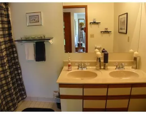 9083 Warner, Saline, MI 48176 photo 12