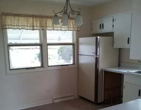 753 Channel, Jackson, MI 49201 photo 5