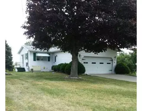 753 Channel, Jackson, MI 49201 photo 1