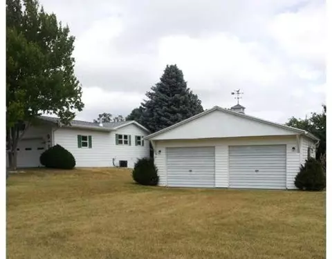 753 Channel, Jackson, MI 49201 photo 7