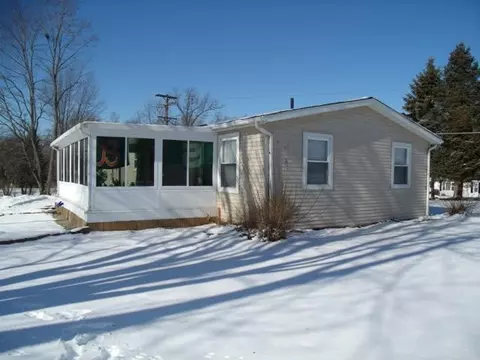 331 Case Rd, Brooklyn, MI 49230 photo 3
