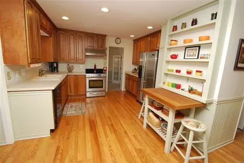 3155 Pineview Trl, Howell, MI 48843 photo 9