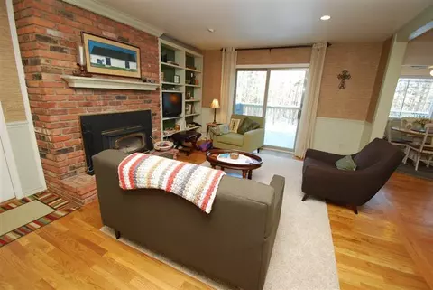 3155 Pineview Trl, Howell, MI 48843 photo 6