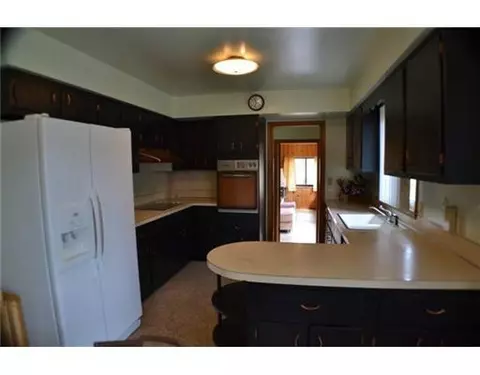 405 Seneca, Jackson, MI 49202 photo 3